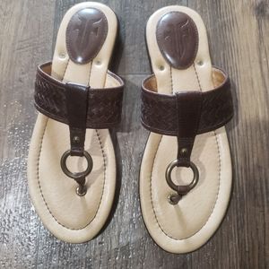 New Frye Leather Flip Flops Sandals